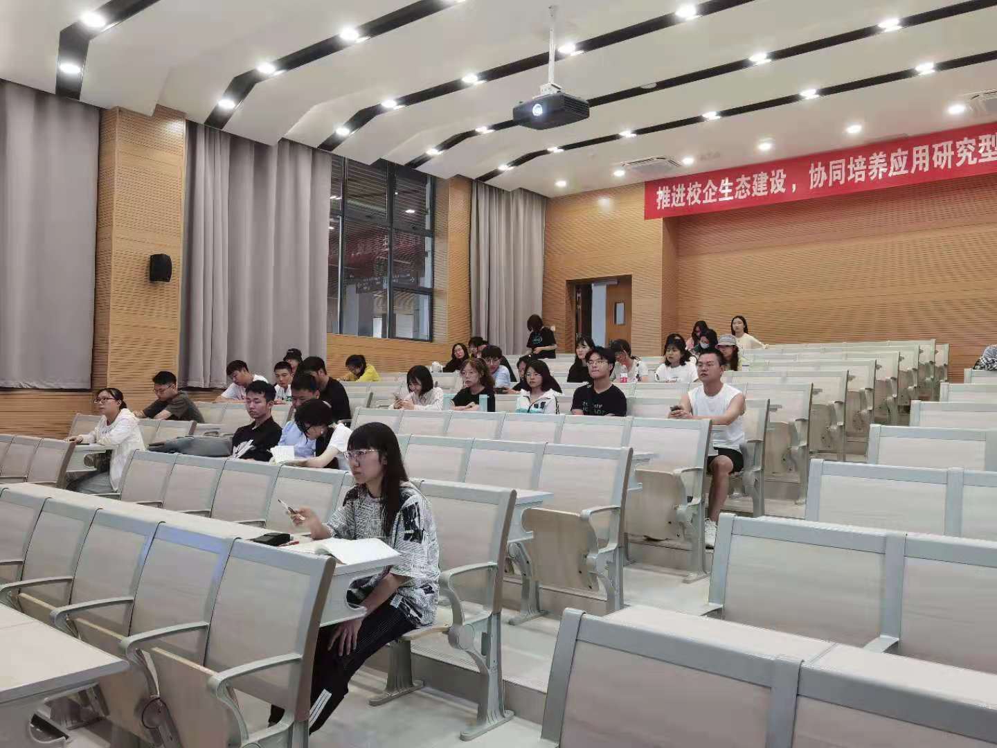 微信图片_20210521105029.jpg